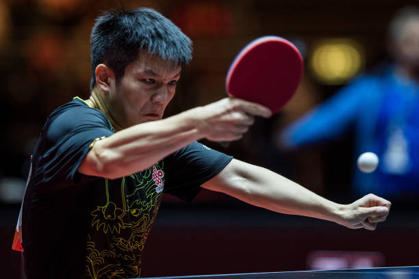 乒乓球搓球訓(xùn)練方法：正反手搓球的專項(xiàng)練習(xí)