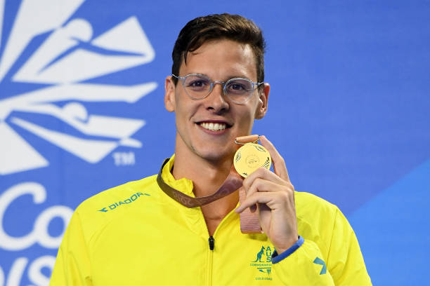 游泳背后的科學：浮力與推進力如何作用？