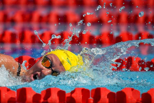 上海游泳教練收費(fèi)行情：如何選擇性價比高的教練