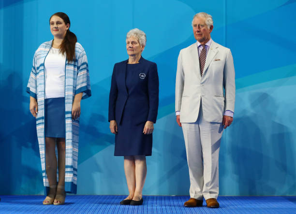 成語里的游泳比賽場景：生動描繪水上競技的瞬間