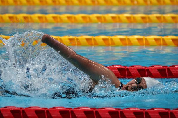 游泳教練兼職與全職收入對比：哪個更劃算？