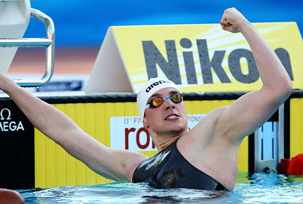 蝶泳口訣一二三四分解動作，輕松掌握游泳技巧