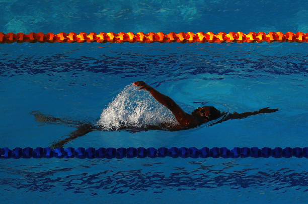 從迷茫到堅(jiān)定：仰泳主角的內(nèi)心成長(zhǎng)歷程