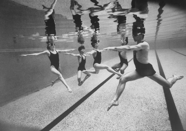 游泳對(duì)關(guān)節(jié)友好嗎？低沖擊運(yùn)動(dòng)的優(yōu)勢(shì)解析