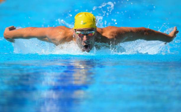 蛙泳呼吸與臉部動作的協(xié)調(diào)練習(xí)