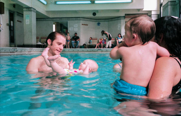 游泳教練薪資結(jié)構(gòu)表格：如何根據(jù)經(jīng)驗(yàn)與資質(zhì)調(diào)整薪資