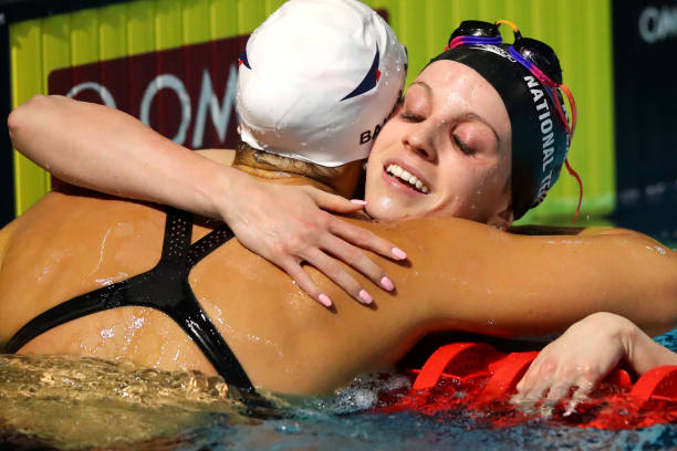 腰突患者游泳需謹(jǐn)慎，如何避免癥狀加重？