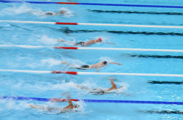 女性游泳愛好者注意：海水中的潛在健康隱患