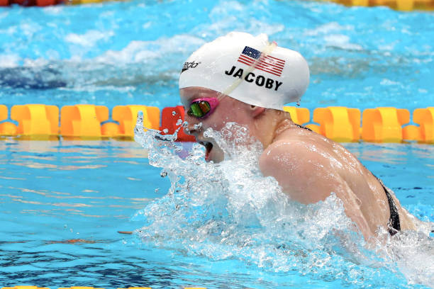 南京游泳教練證續(xù)證與年審指南：注意事項與常見問題