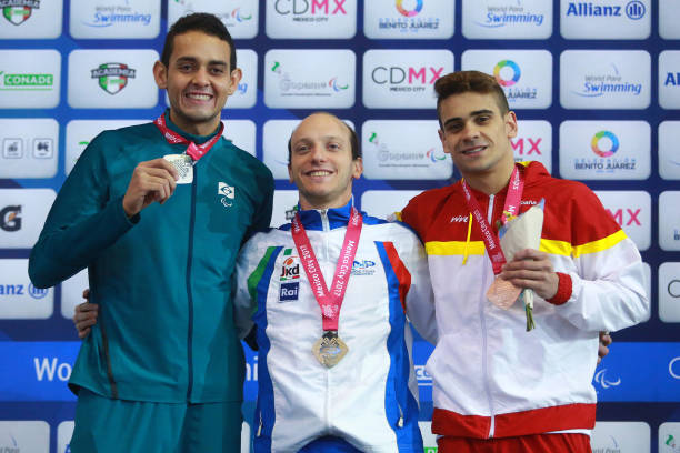 四種泳姿手型詳解：自由泳、蛙泳、蝶泳、仰泳