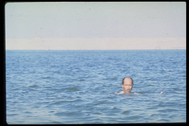 游泳池隱藏的健康殺手：細(xì)菌感染和呼吸道問題