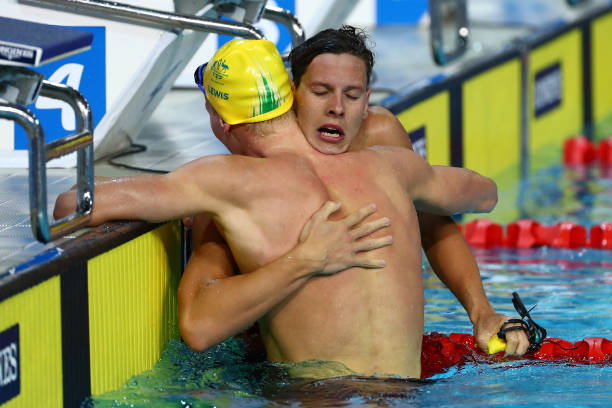 游泳運(yùn)動(dòng)員入場精彩片段：蓄勢待發(fā)的力量