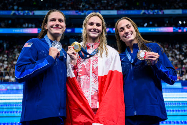 游泳對(duì)腰椎間盤突出和頸椎病有治療作用嗎？