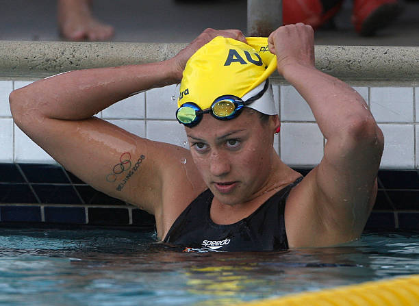 游泳多項(xiàng)決賽現(xiàn)場(chǎng)直播，冠軍之路誰(shuí)能走到底？