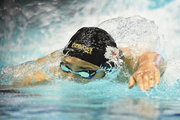 卡路里消耗指南：游泳和跑步哪個(gè)更高效？