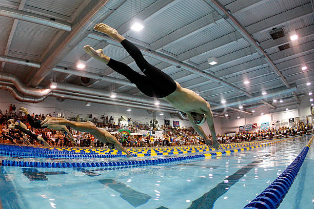 如何用簡(jiǎn)單線條繪制游泳池場(chǎng)景