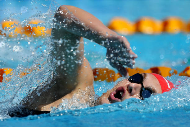 游泳時(shí)如何避免感染艾滋?。窟@些防護(hù)措施要記牢