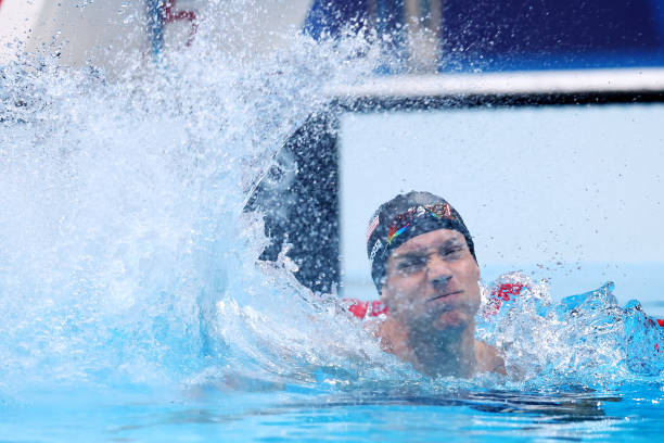 游泳池簡筆畫：從線條到細節(jié)的完整指南