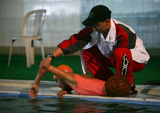 游泳時(shí)泳衣意外脫落？教你幾招從容應(yīng)對(duì)