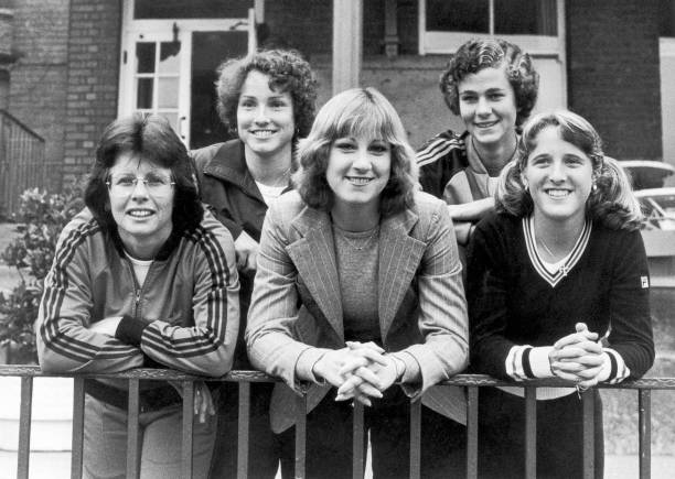 網(wǎng)球旋轉(zhuǎn)球技術(shù)大全：上旋與下旋的詳細圖解