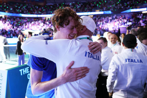 新手必看：網(wǎng)球裙裝球的常見誤區(qū)與正確方法