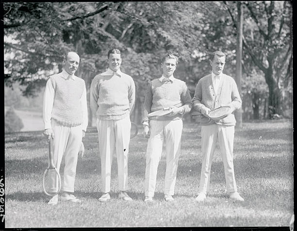 網(wǎng)球單打和雙打比賽需要贏多少局？