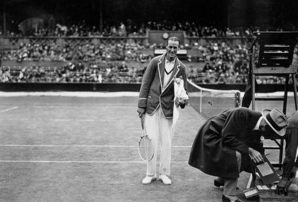 左手持拍在網(wǎng)球中的優(yōu)勢及其訓(xùn)練方法探討