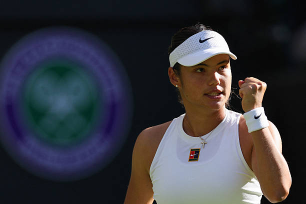 如何控制普通網(wǎng)球場的造價？關(guān)鍵因素與省錢技巧分享