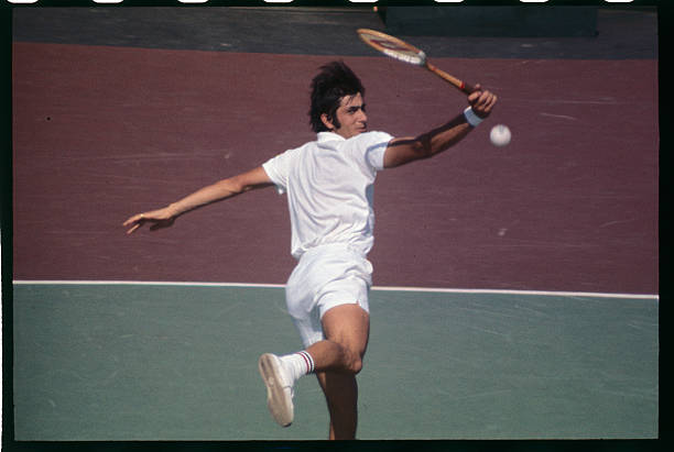 夸張修辭，強(qiáng)調(diào)比賽激烈程度