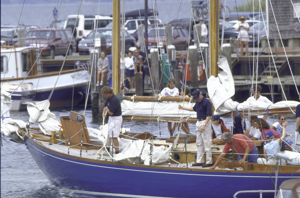 澳網(wǎng)場地顏色變遷史：從傳統(tǒng)到現(xiàn)代的創(chuàng)新之路