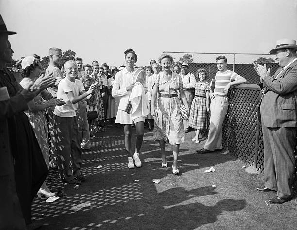 中國金花鄭欽文溫網(wǎng)表現(xiàn)搶眼，連克強(qiáng)敵