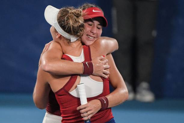 李娜退役后的轉(zhuǎn)型之路：從運(yùn)動(dòng)員到企業(yè)家