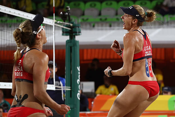 腰背健康從基礎(chǔ)開始:詳解背飛、小燕飛動(dòng)作要領(lǐng)