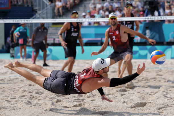 初中排球比賽裁判手勢與判罰標(biāo)準(zhǔn)解讀