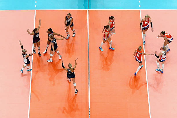 （側(cè)重于網(wǎng)前進(jìn)攻與防守技術(shù)的專項(xiàng)訓(xùn)練）