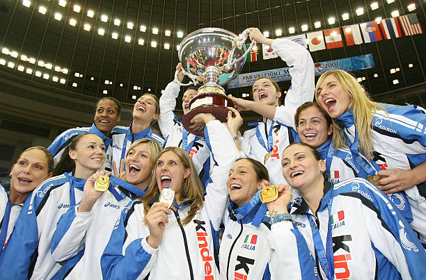 卡洛琳的排球故事:激情與夢(mèng)想