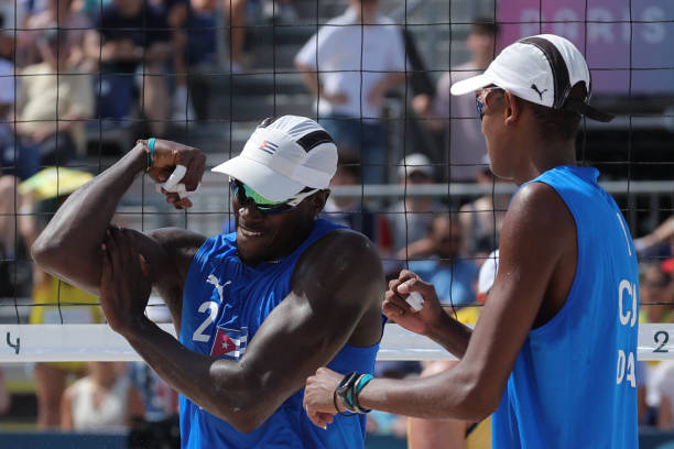 排球入門教學：學生如何快速提升技術(shù)水平