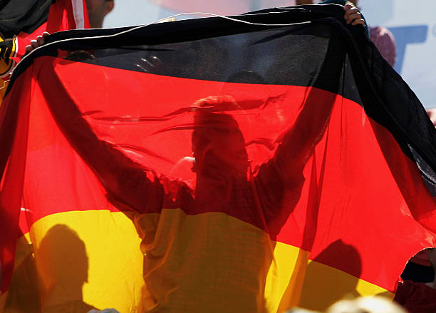 如何準確測量排球比賽場地尺寸