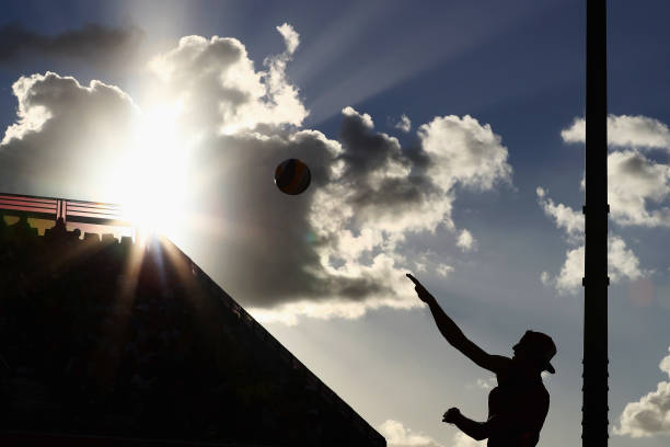 掌握排球墊球發(fā)力技巧：讓你的傳球更精準