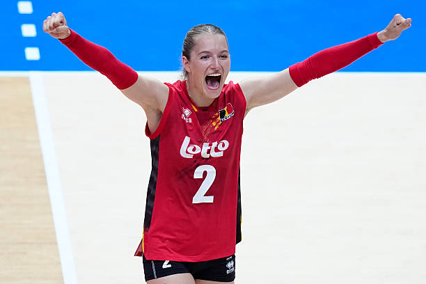 排球比賽中的輪換順序：六人輪換規(guī)則入門指南