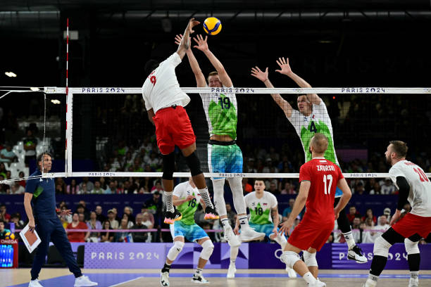 插上進攻戰(zhàn)術與快攻配合的協(xié)同效應