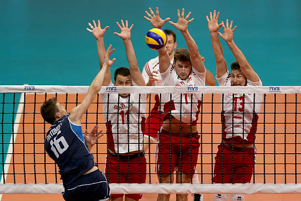 排球教學(xué)比賽教案實例與反思總結(jié)