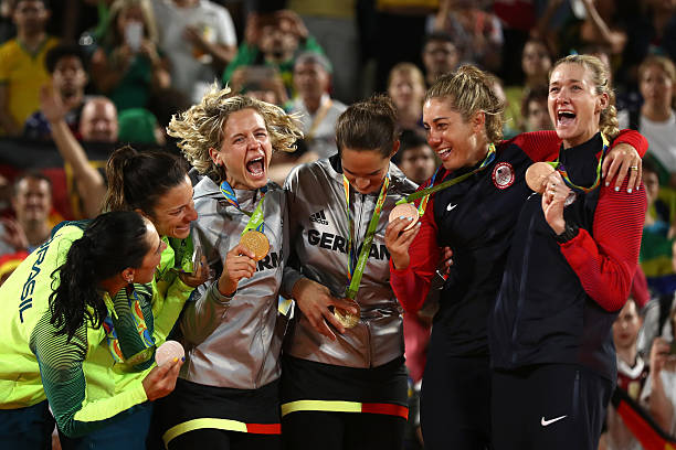 9人制排球場地與6人制場地尺寸對比