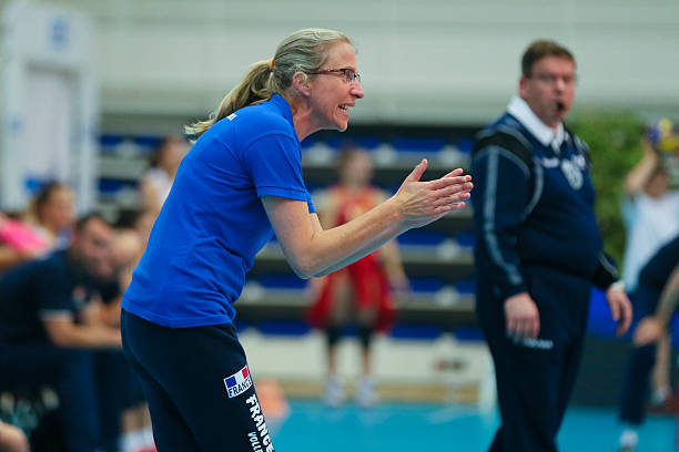 排球站位圖解：六人制比賽中的常見陣型與變化