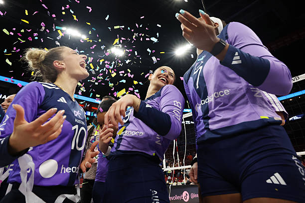 排球比賽場(chǎng)地規(guī)格與網(wǎng)高要求全解析