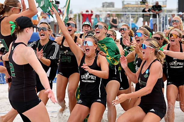 排球比賽站位圖解：中學(xué)生常用戰(zhàn)術(shù)與位置配合