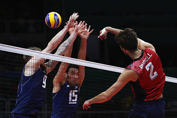 裁判必看：氣排球邊裁舉旗手勢(shì)與規(guī)則詳解