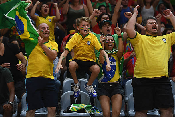 排球比賽中的常見戰(zhàn)術(shù)與陣型：如何識別球隊的打法？