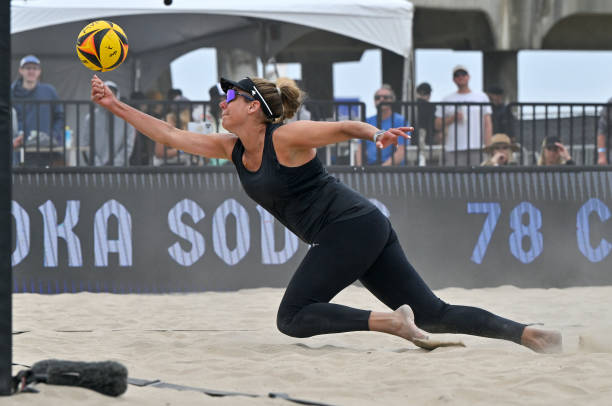 室內(nèi)外排球場(chǎng)場(chǎng)地面積要求對(duì)比