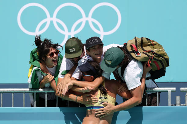 為什么中學(xué)生排球比賽網(wǎng)高需要特別設(shè)定？